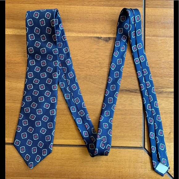 Gift with Purchase - Picture 1 of 8